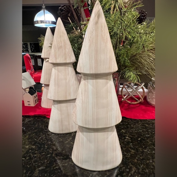 Wooden Christmas Tree Home Decor set of 2 - Picture 1 of 3